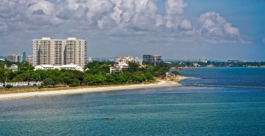 dar es salaam'ın kıyılarında