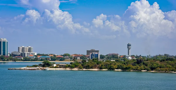 dar es salaam'ın kıyılarında
