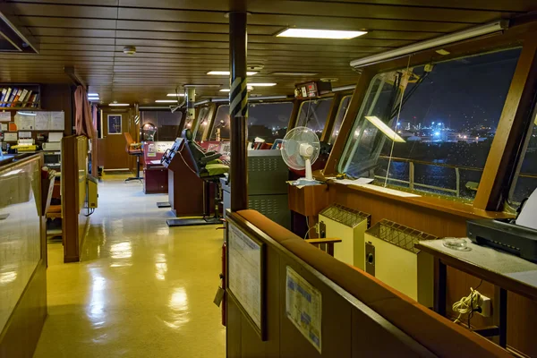 現代船の操舵室 — ストック写真
