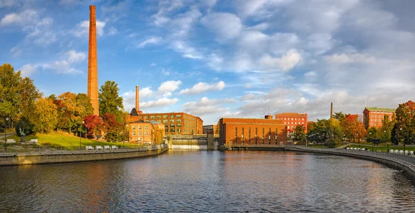 Tammerkoski násypů v Tampere — Stock fotografie