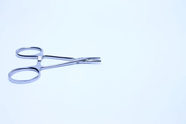 Instrumento quirúrgico de acero — Foto de Stock