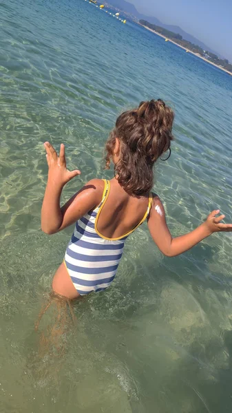 Fille Jouant Sur Plage Vigo Sur Ses Vacances Été — Photo