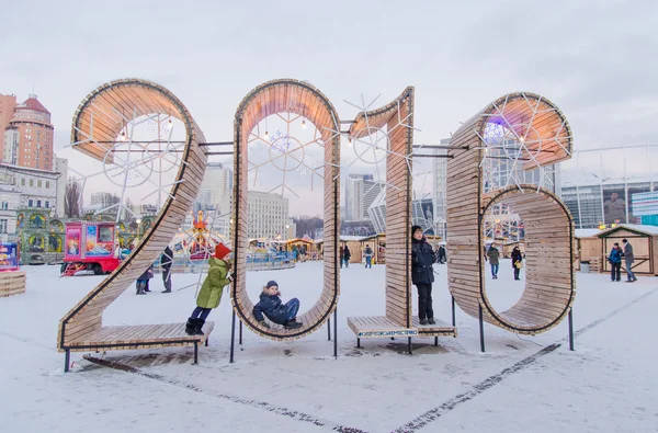 Kiev /Ukraine - Ocak 2016: Yeni önümüzdeki yıl - 2016 yeni yıl için fotoğraf çekmek için bir yer olarak resimler. 03 Ocak 2016, Kiev, Ukrayna