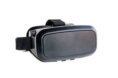 beyaz arkaplanda sanal gerçeklik gözlükleri