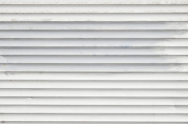 Beyaz kirli yatay stor perde perde