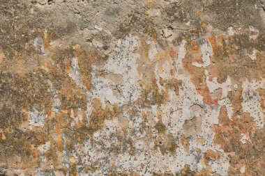 Tabak ve paslı lekelerin peeling ile kirli duvar
