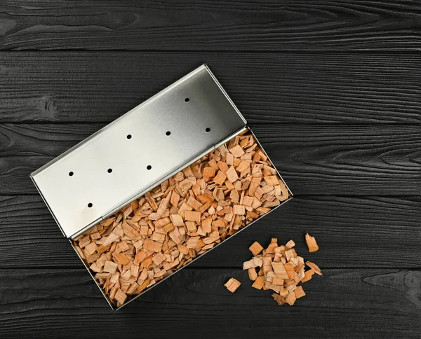 Close One Stainless Steel Metal Smoker Box Hardwood Alder Chips — Stock Photo, Image