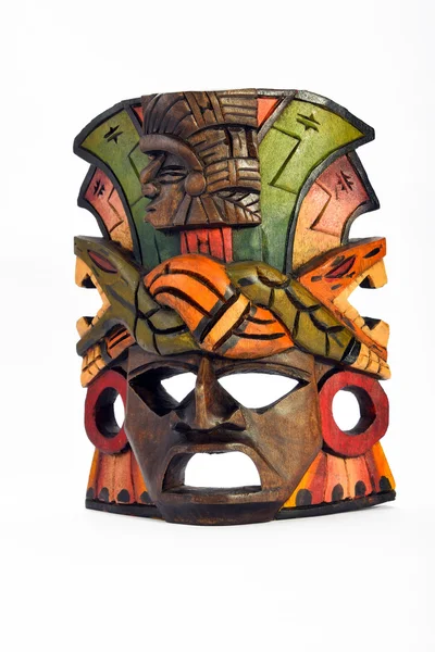 Indiska Maya Aztec trä mask med anaconda och jaguar isolerad på vit bakgrund — Stockfoto