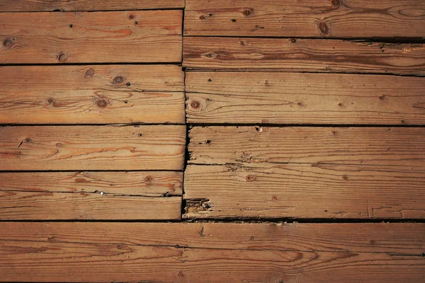 Vintage-Holzplatte mit horizontalen Dielen und Lücken mit Schatten — Stockfoto