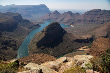 Drakensberg Sıradağları 'ndaki Blyde Nehri Kanyonu manzarası Güney Afrika