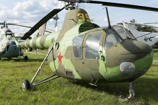 Exposition d'anciens modèles d'avions — Photo