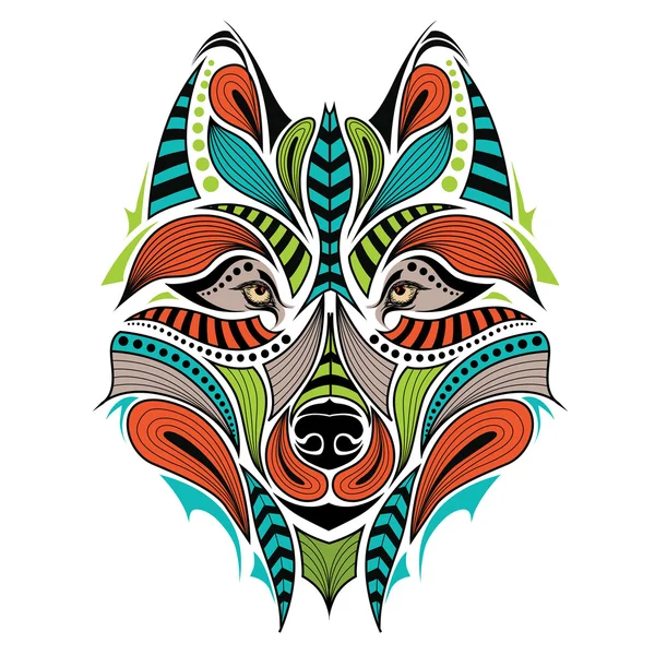 Cabeza de color modelado del lobo. Diseño africano / indio / tótem / tatuaje. Se puede utilizar para el diseño de una camiseta, bolso, postal y póster . — Archivo Imágenes Vectoriales