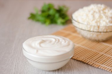 süzme peynir ve krem