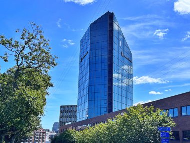 26.08.2025. Aarhus sokağı. Aarhus City, Danimarka 'daki binaların mimarisi. Yaz boyunca İskandinavya 'ya seyahat. Üst hedef