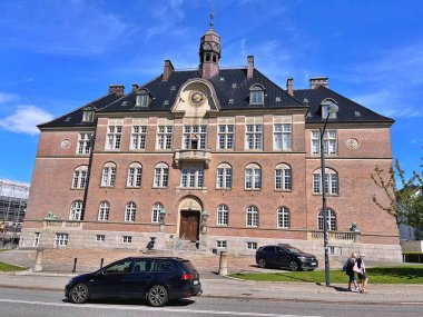 25.08.2025. Adliye. Şehrin tarihi merkezindeki güzel binalar - Aarhus.Yaz boyunca Danimarka 'nın başkenti İskandinavya' ya seyahat