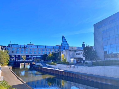 25.09.2025. Yaz tatilinde İskandinavya 'ya, Danimarka' da Holstebro 'ya seyahat. Holstebro, Danimarka 'daki müzikal tiyatro. İskandinavya' daki seyahat merkezi.