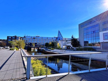 25.09.2025. Yaz tatilinde İskandinavya 'ya, Danimarka' da Holstebro 'ya seyahat. Holstebro, Danimarka 'daki müzikal tiyatro. İskandinavya' daki seyahat merkezi.