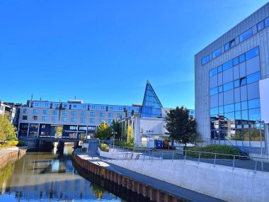 25.09.2025. Yaz tatilinde İskandinavya 'ya, Danimarka' da Holstebro 'ya seyahat. Holstebro, Danimarka 'daki müzikal tiyatro. İskandinavya' daki seyahat merkezi.