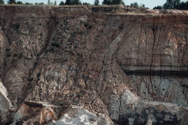 Taş ocağı manzarası