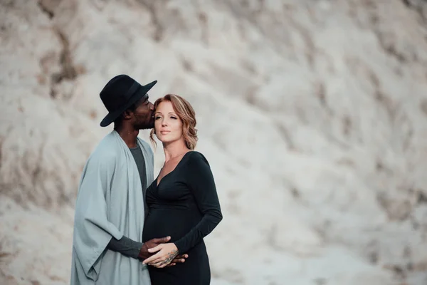 Pregnant Woman Black Dress Embracing African American Man Couple Posing — Stock Photo, Image