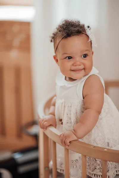 Menggemaskan Ras Campuran Bayi Perempuan — Stok Foto