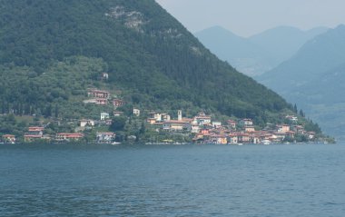 CARZANO Köyü Monte Isola Iseo İtalya