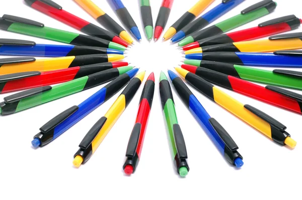 Colored pens arranged in a circle. — Stock Photo, Image