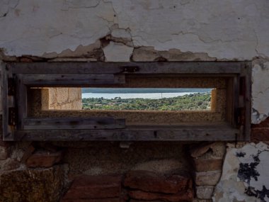 Bir yasal boşluktan kıyı manzarası