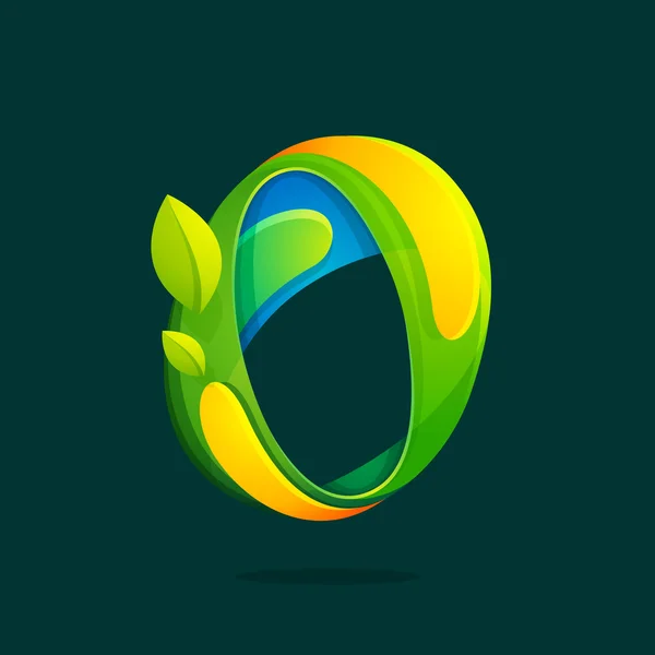 O letra com folhas verdes eco logo . — Vetor de Stock