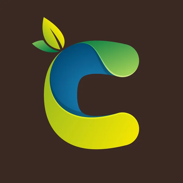 Logo lettre C avec feuilles vertes . — Image vectorielle