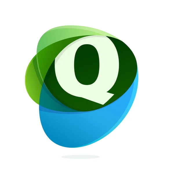 Q γράμμα με πράσινα φύλλα και μπλε σταγόνες. — Διανυσματικό Αρχείο