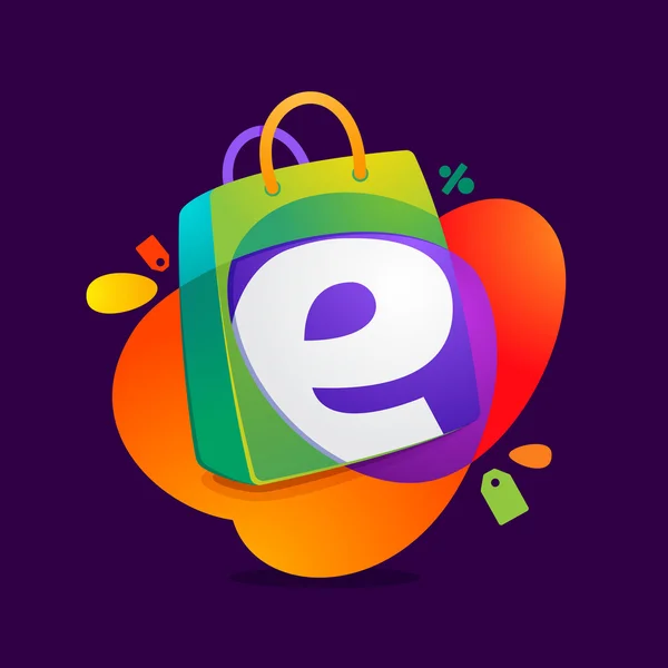 E carta con icono de la bolsa de compras y etiqueta de venta . — Vector de stock