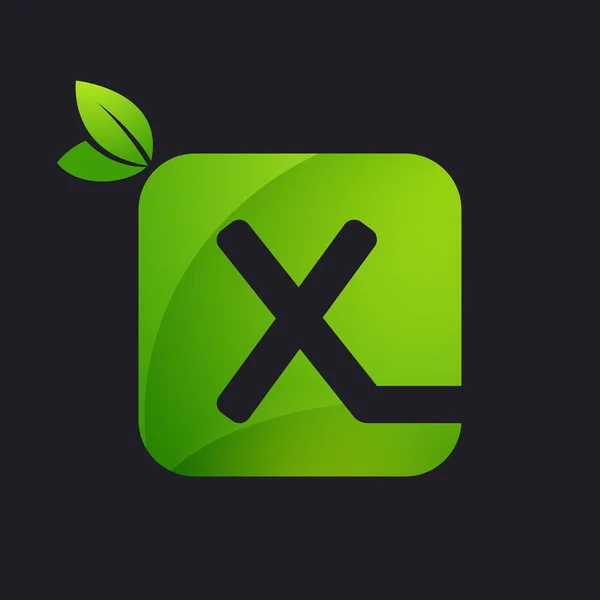 Logo X lettera con foglie quadrate e verdi . — Vettoriale Stock