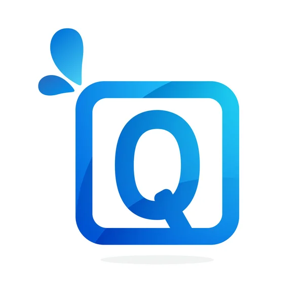 Logotipo de letra Q en cuadrado con gotas azules . — Vector de stock