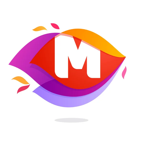 Letter M logo in flame intersection icon. — Stock Vector
