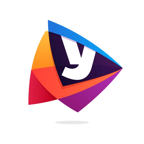 Logotipo da letra Y no ícone da intersecção do triângulo . — Vetor de Stock