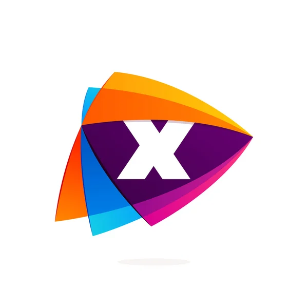 Lettera X logo nell'icona del pulsante Play. Icona di intersezione triangolo . — Vettoriale Stock
