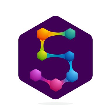 Altıgen ve çizgilerile beş numaralı logo. 