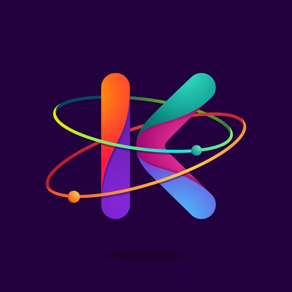 Lettre K logo avec atomes orbites lignes . — Image vectorielle