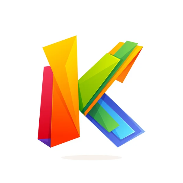 Bokstaven K logotyp i låga poly stil. — Stock vektor