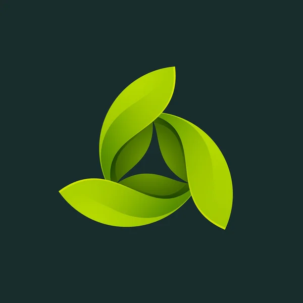 緑の渦巻きロゴを葉します。. — ストックベクタ