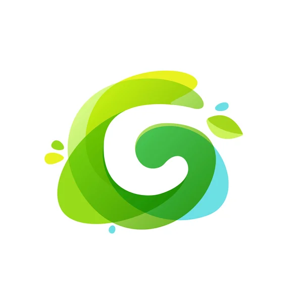 Letter C logo at green watercolor splash background. — Stock Vector