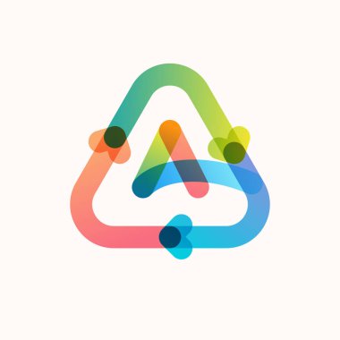 Harf A çizgi logosu üçgen şeklinde geri dönüşüm sembolü ve oklar. Eko Illustrasyonlarınız ve plastiksiz yaşam ve sıfır atık proje için renkli gradyan kaplama amblemi.