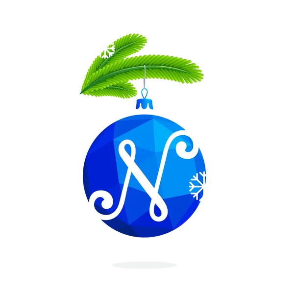 Velké písmeno N s modrou vánoční koule. — Stockový vektor