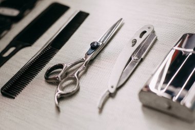 Kuaför dükkanında makas.