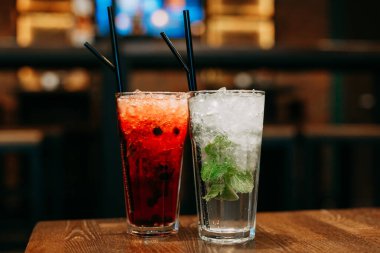 Mojito ve güncel cam karışımı..