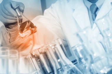 araştırmacı kimyasal laboratuvar araştırma laboratuvarı.