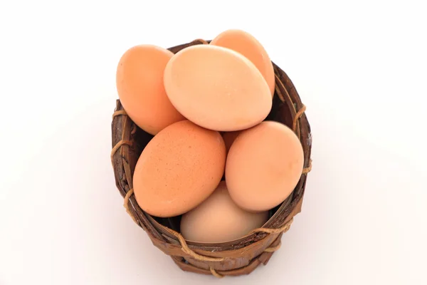 Eastereaster yumurta küçük bir çocuğun elinde renkli.