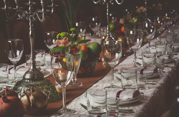 お祝いテーブルの装飾 — ストック写真