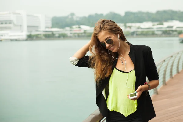 Moda mujer feliz — Foto de Stock